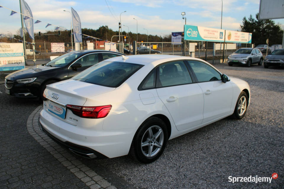Audi A4 FVAT Gwarancja GFotele Automat Kamera aluminiowe felgi A4 Warszawa sprzedam