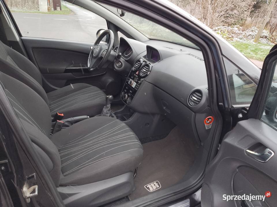 Opel Corsa D 2010r 12 BenzynaBogata wersja Rok produkcji 2010 Corsa Radom