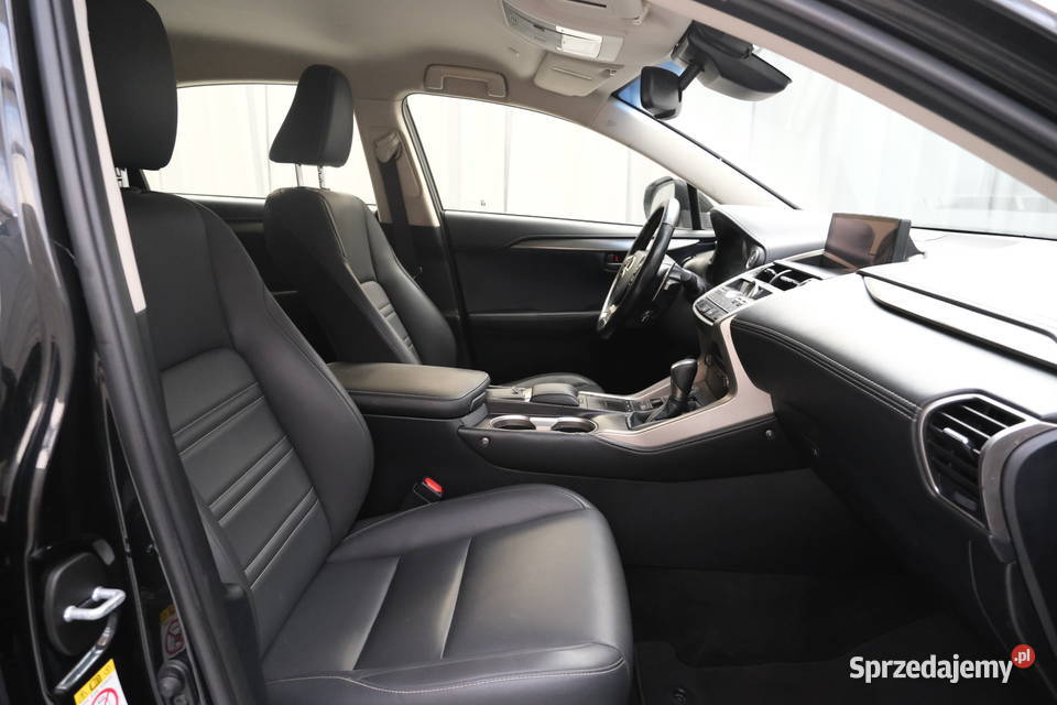 LEXUS NX300H 2018 249400 ccm 155 hybryda Warszawa sprzedam