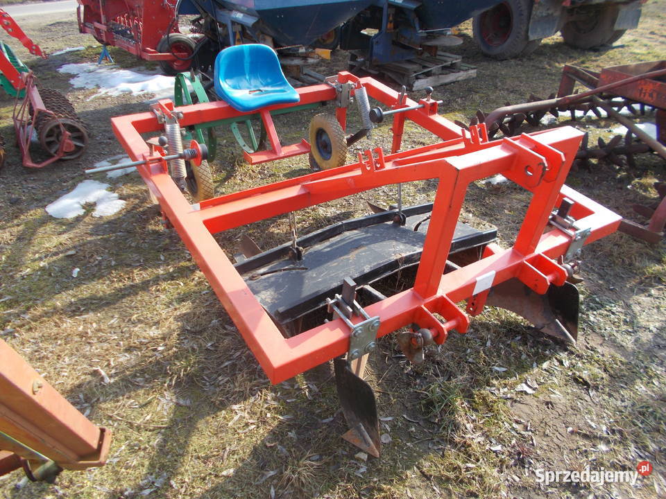 Ścielarka folii włukniny pod truskawki i inne Karasiewo