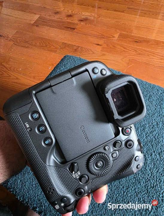 CanonEos R3 Mirrorless Camera Body Grabia
