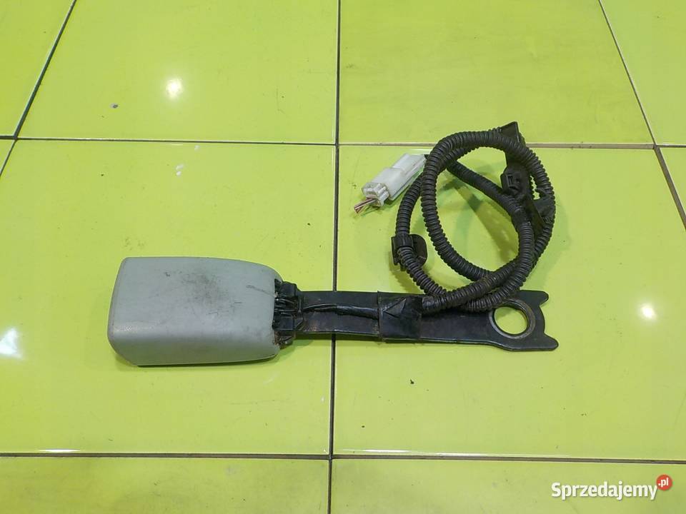 TOYOTA PRIUS III 10r 5D zapinka pasa prawa przod sprzedam