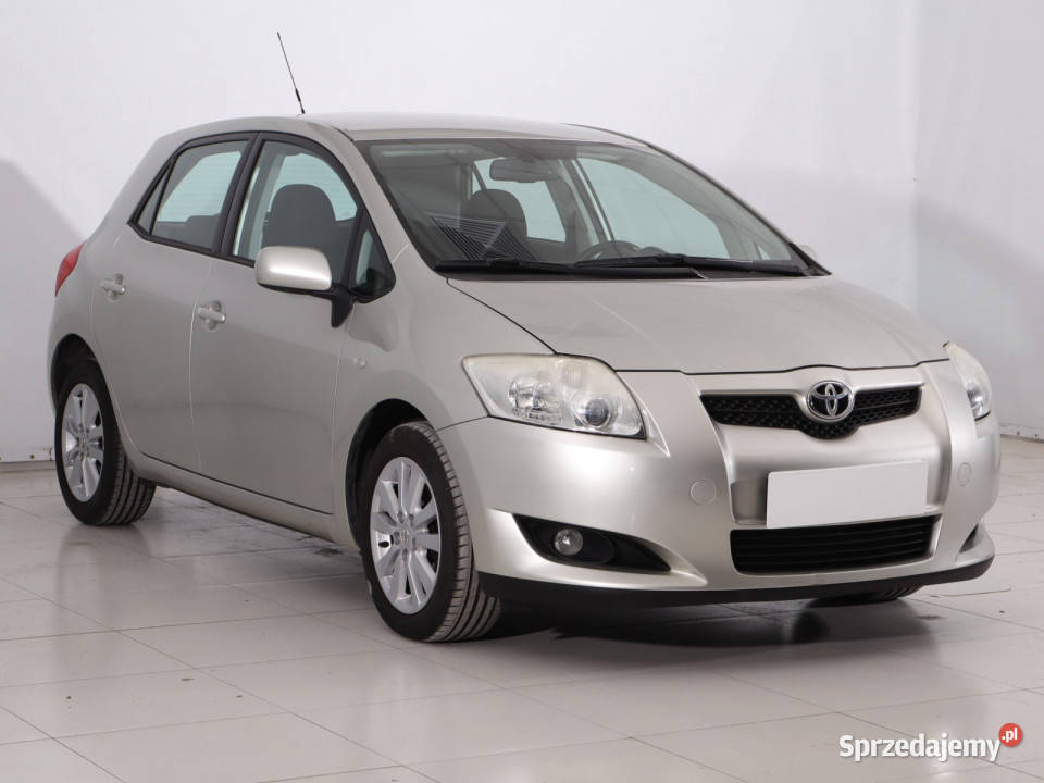 Toyota Auris 16 Dual VVTi Auris Piaseczno