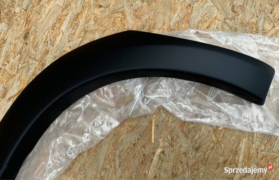 Listwa błotnika tył prawa rh Ford ranger V 5 Sieraków