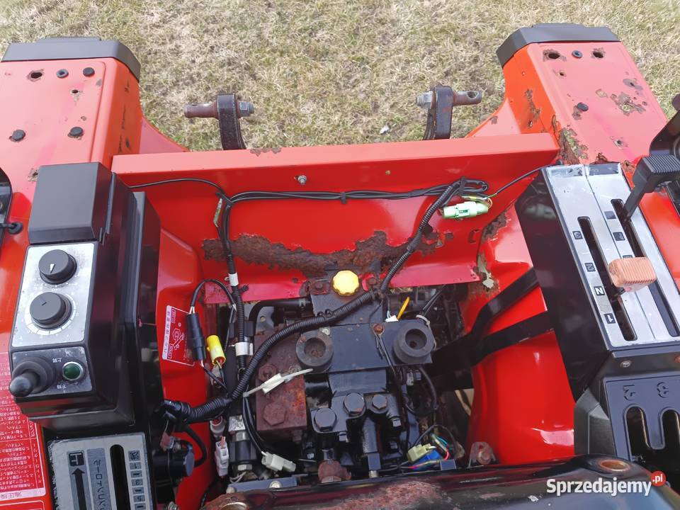 Yanmar F145 iseki kubota traktorek 4x4 Kowal sprzedam