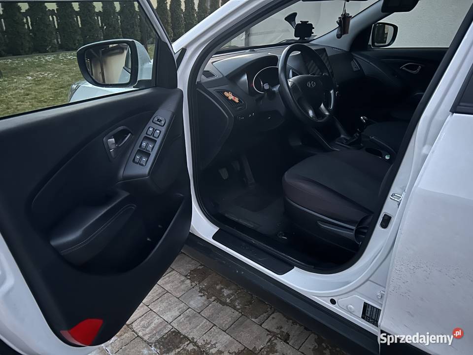 Hyundai ix35 zadbany gniazdo USB