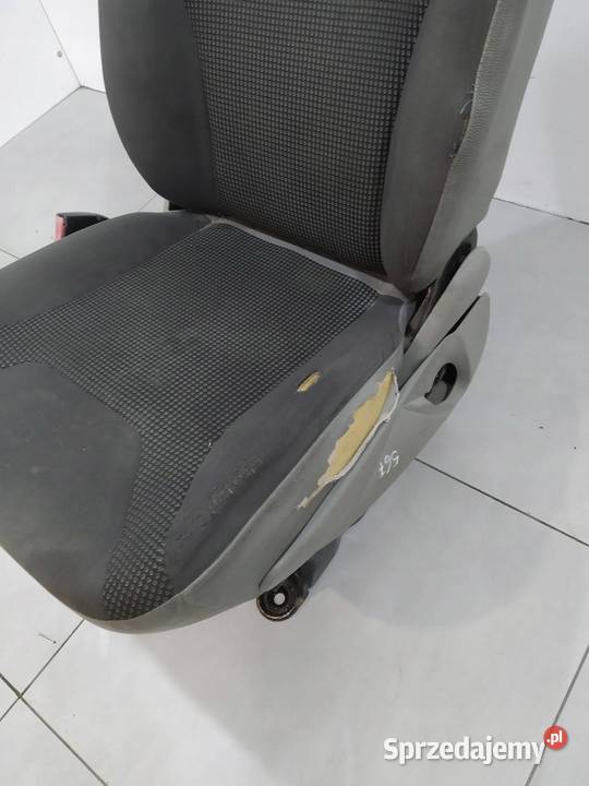 FOTELE LEWY PRZÓD KIEROWCY A TRAFIC II Opel