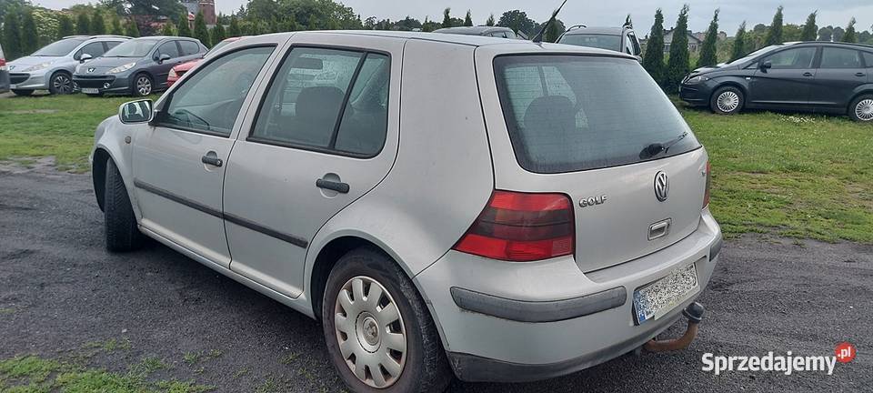 Volkswagen Golf IV 16SR 100 DB StanKlimaHakNa 273000km