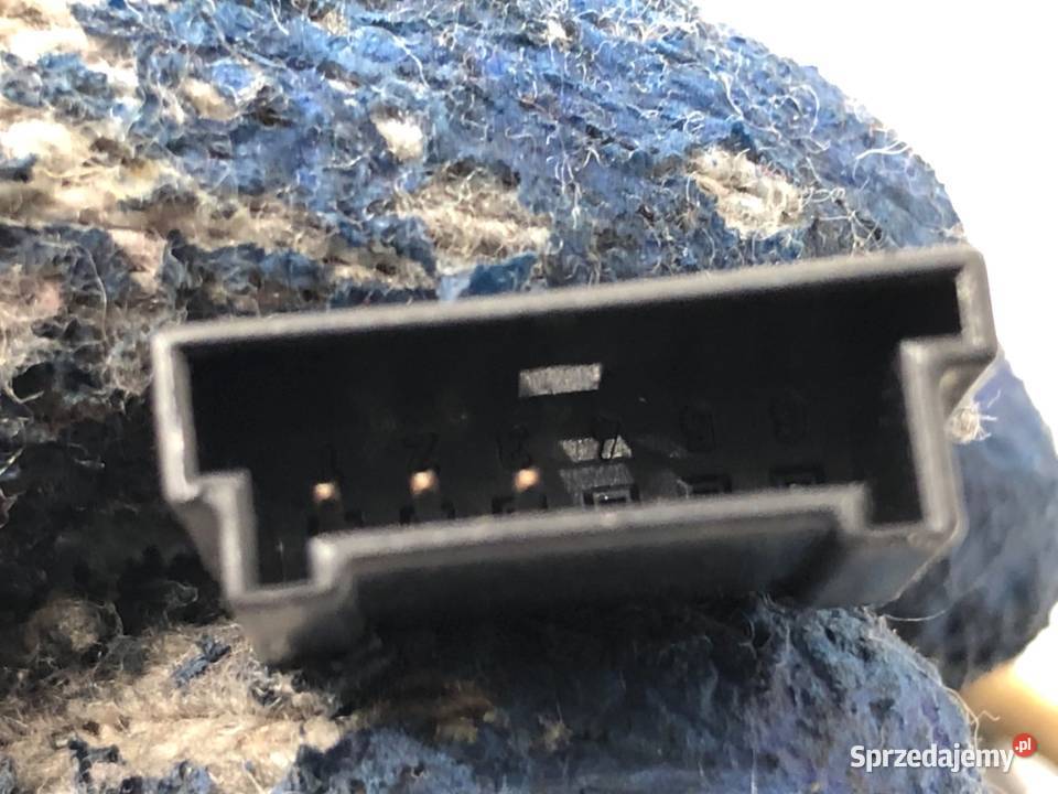 PRZEŁĄCZNIKI KIEROWNICY AUDI A6 C6 4F0951527D