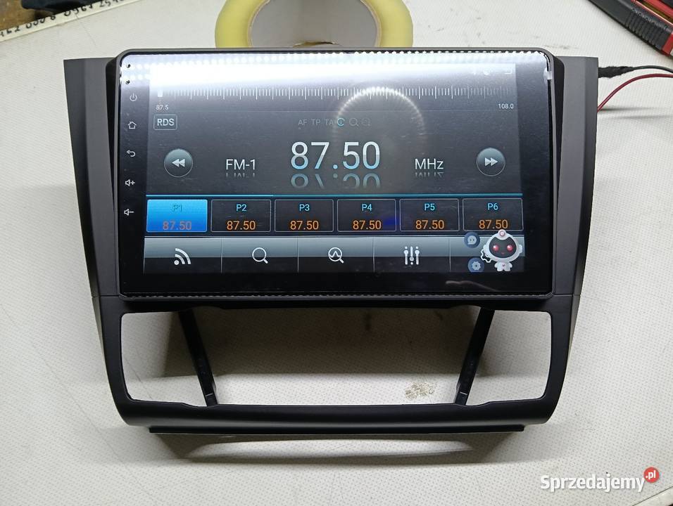 Radio android BMW seria 1 z ramką Drążdżewo Nowe