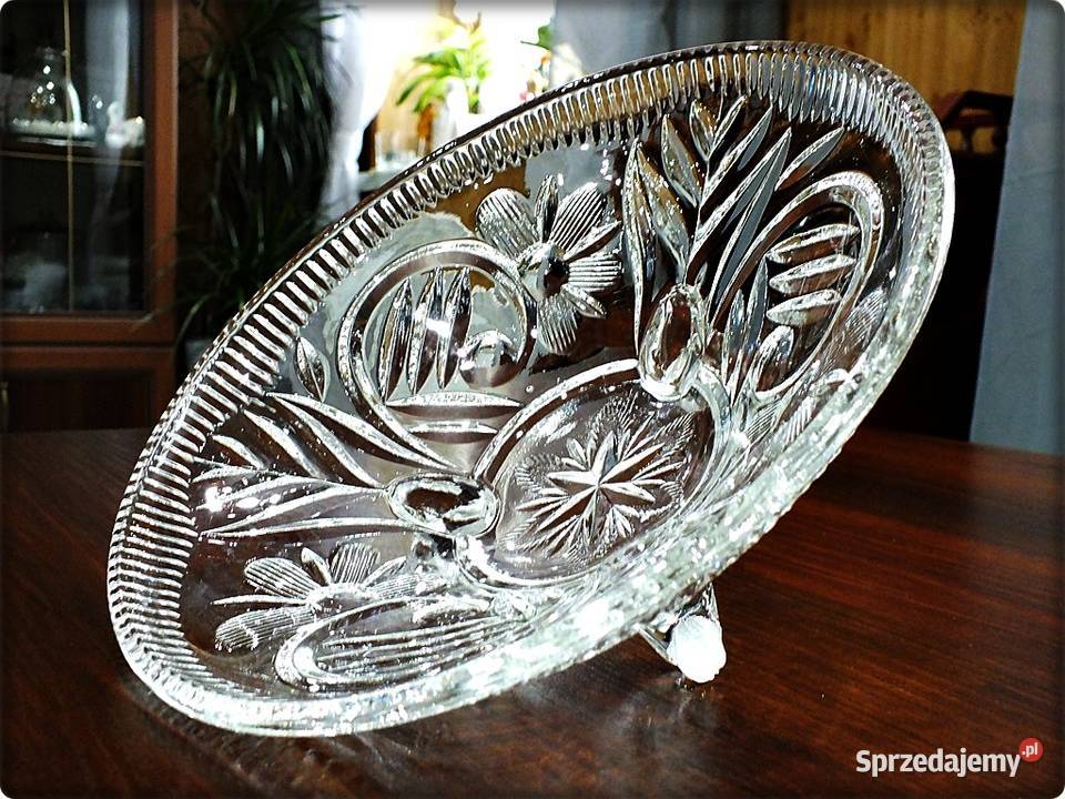 Patera Misa kryształowa na 3 ślimaczych nogach z lubuskie Żary