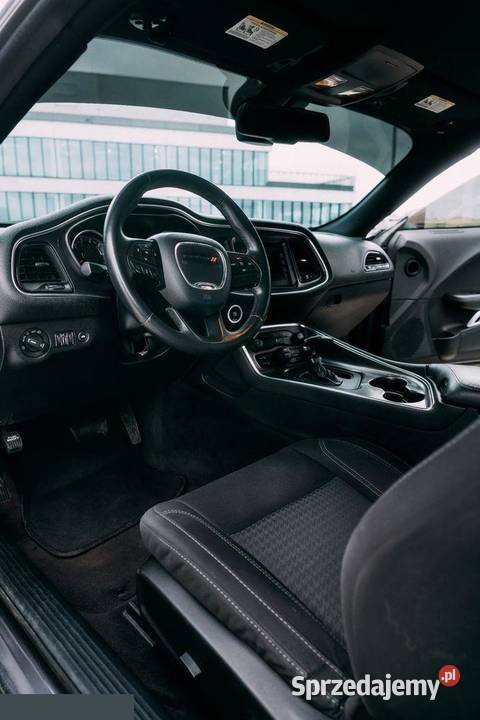 Dodge Challenger Automatik SXT Plus 309 2016r 3604cm3 Łódź