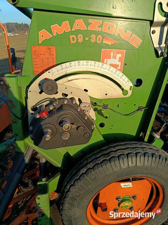 Siewnik amazone d9 30 Jedwabne