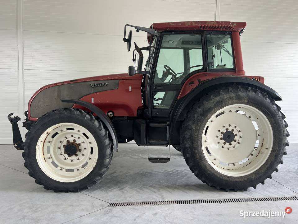 Valtra T120 do opryskiwacza wąskie koła do