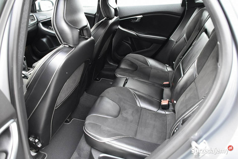 Volvo V40 20D3 150 RDesign Lift Alcantara Led mazowieckie Nowe Kucice
