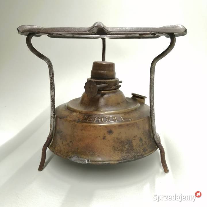 Zabytkowa kuchenka na naftę mosiężna