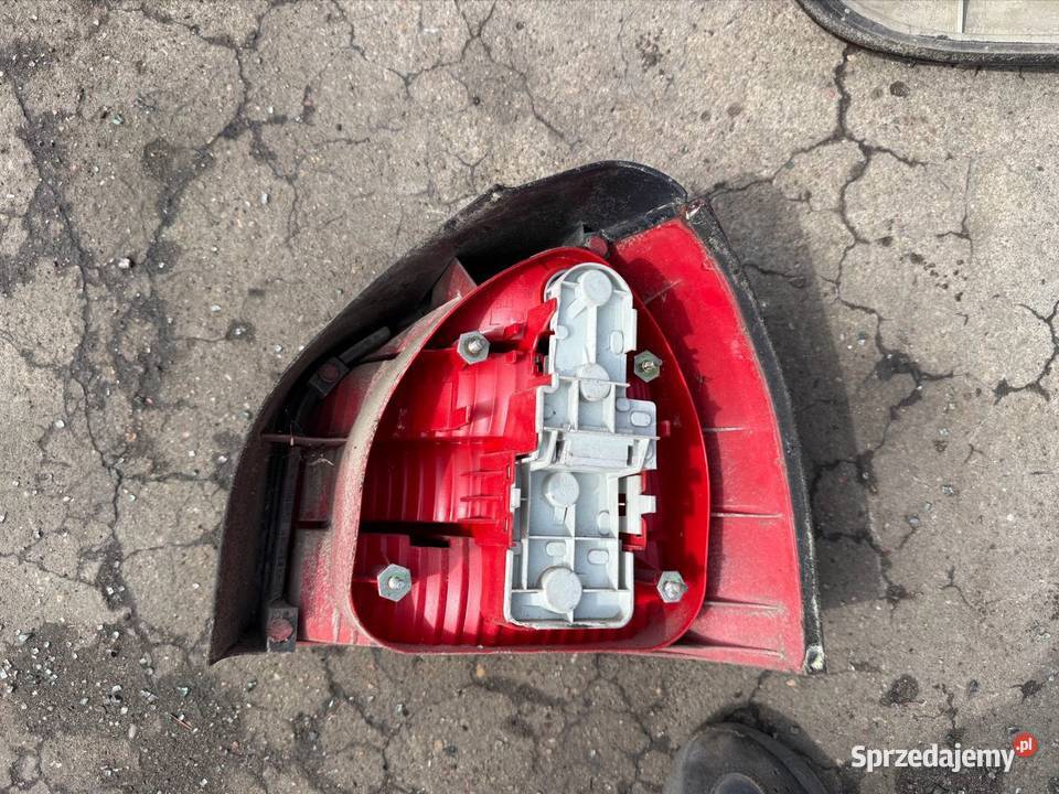 Lampa tył lewa Audi A3 8L 3d Ostrów Wielkopolski