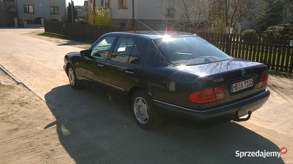 mercedes 220 Diesel okular W 210 manualna Reda