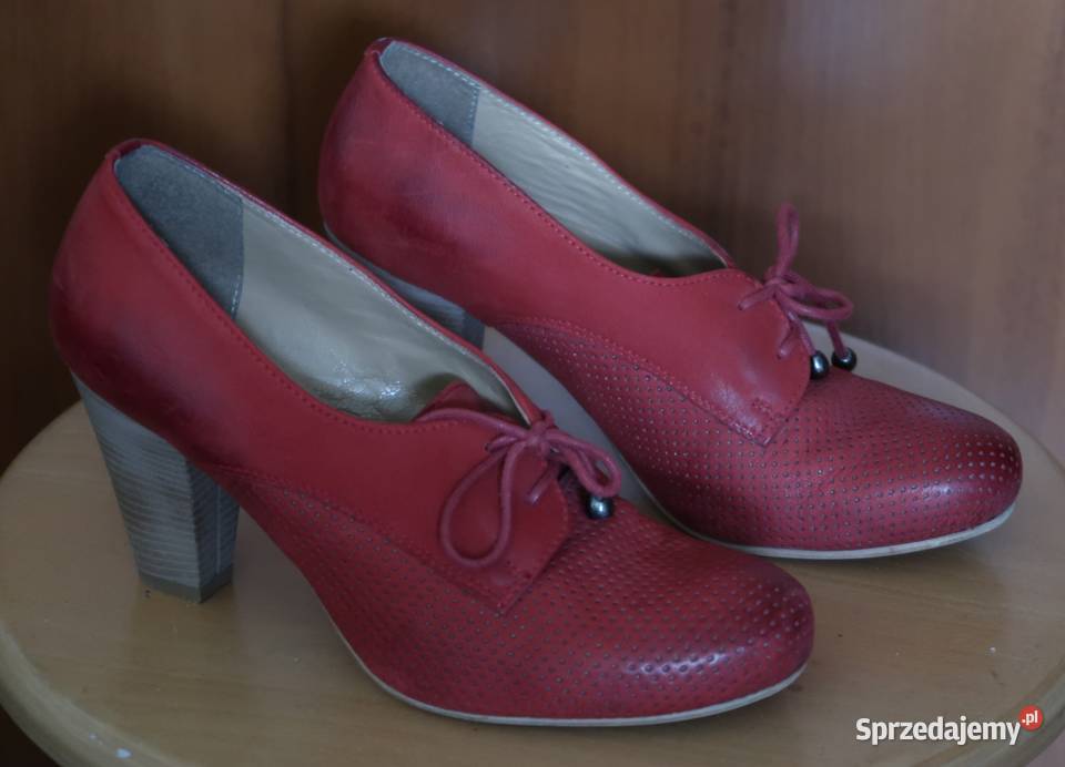 Skórzane damskie buty czółenka firmy LASOCKI 38