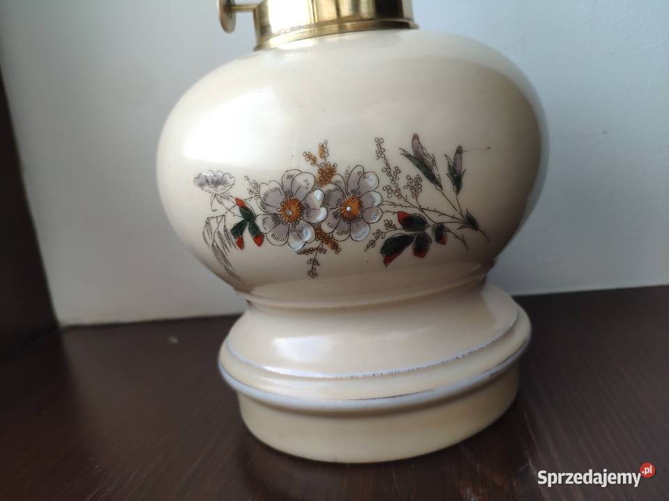 Stara francuska porcelanowa lampa naftowa 332
