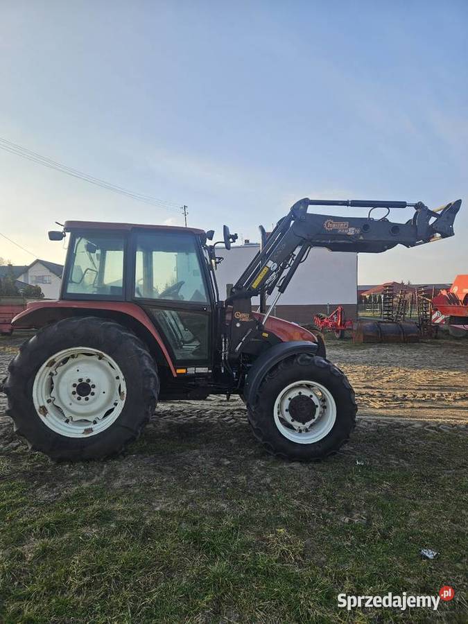 Ciągnik rolniczy holland L85 z turem Wólka Somiankowska
