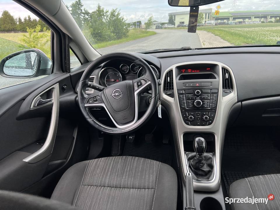 Sprzedam samochód Marki Opel Astra J Motoryzacja opolskie Rogów Opolski
