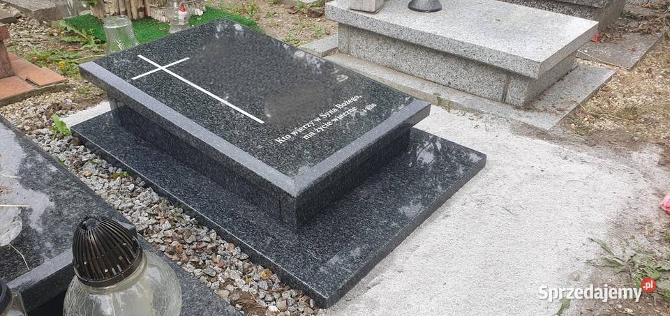 Nagrobek sarkofagurnowy granit impala 2052 Świdnica