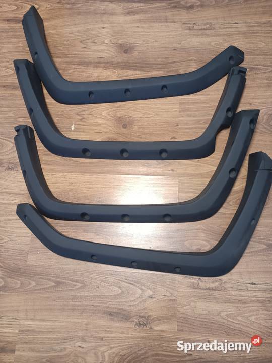 Toyota Land Cruiser BJ 70 poszerzenia nadkoli łódzkie Aleksandrów Łódzki