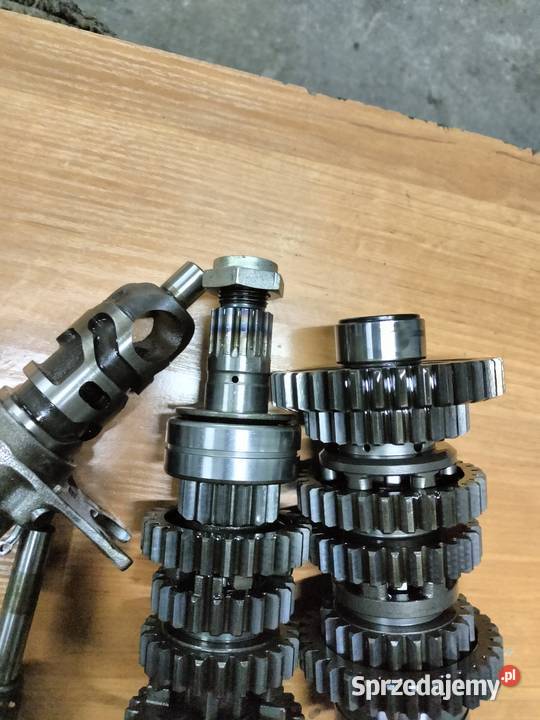 Kompletna skrzynia biegów Kawasaki GPZ 500 Łubno