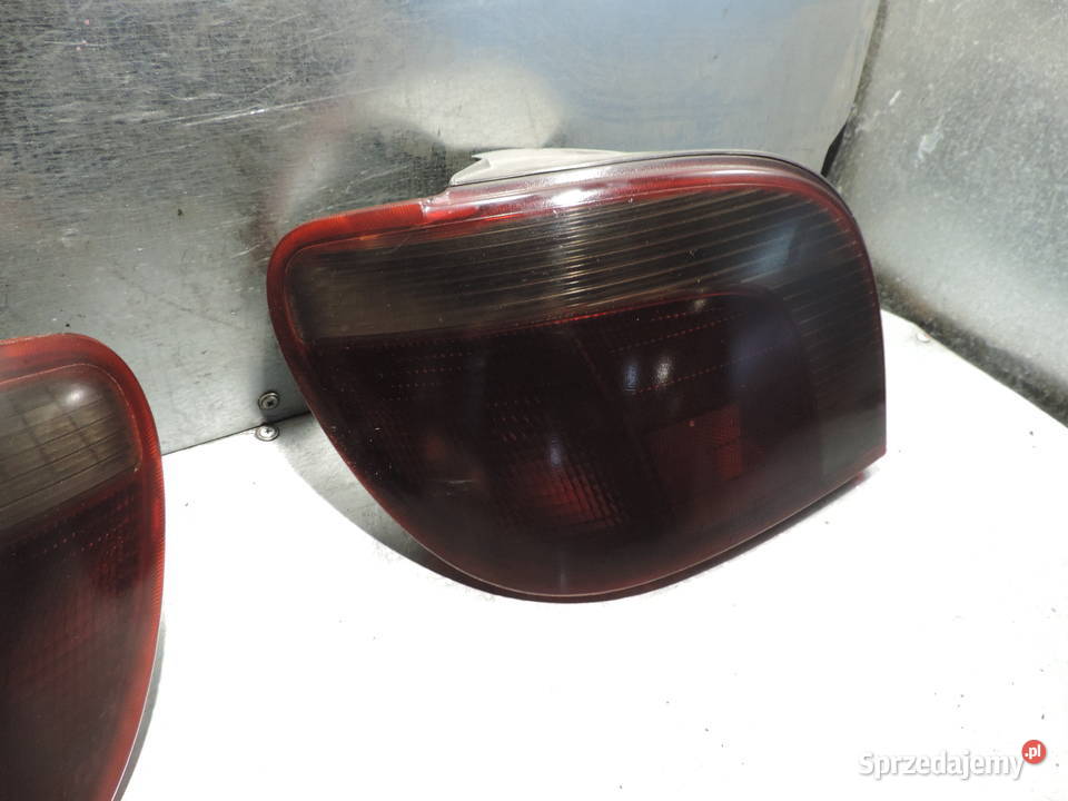 TOYOTA YARIS I LAMPA LEWY TYŁ Nowy Sącz