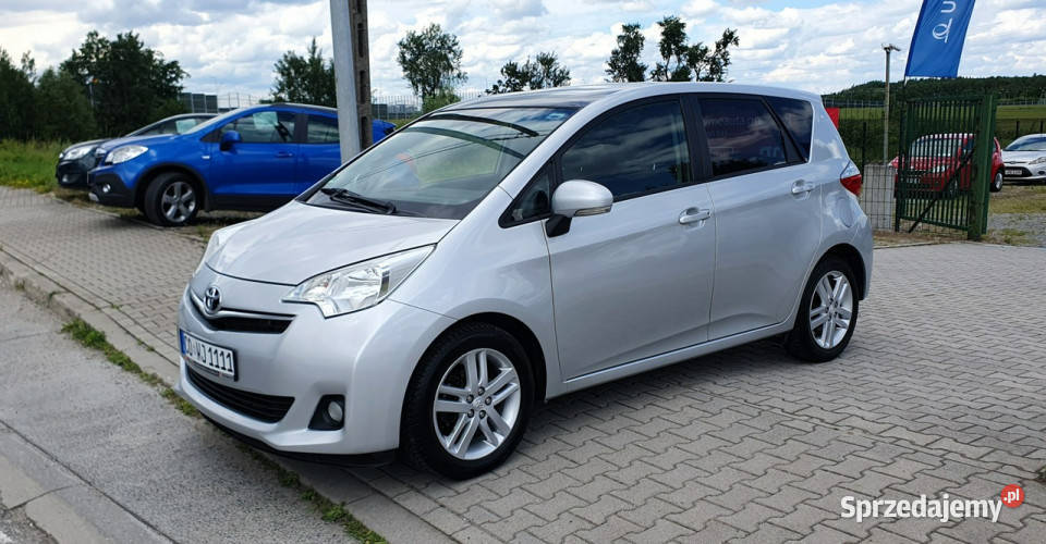 Toyota Verso S 76 6BiegówKamera srebrny