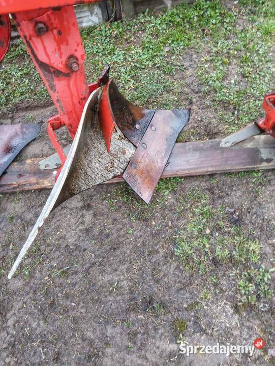 Pługi 4 Górka sprzedam