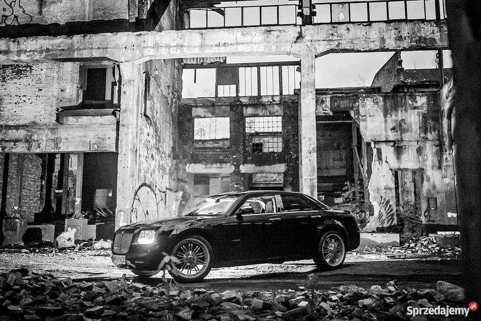 BentleyChrysler 300c Najpiękniejszy Samochód Raszyn auto wynajem