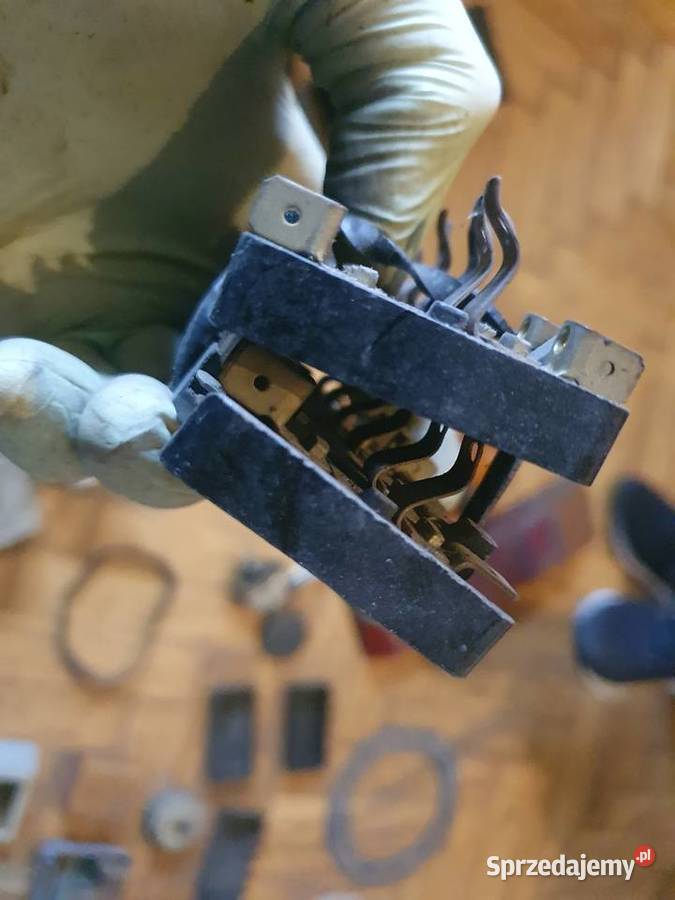 Skrzynka Bezpieczników gniazda puszka DDRPirna