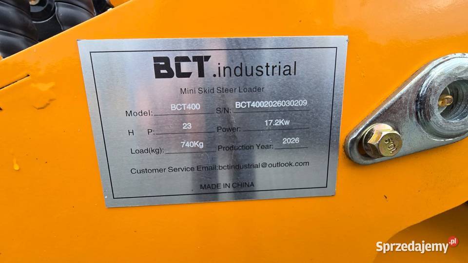 Mini ładowarka gąsienicowa Skid Steer Loader BCT Dunkowa