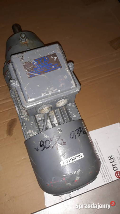 Motoreduktor z regulacją 90 obr 037 kW Lubin
