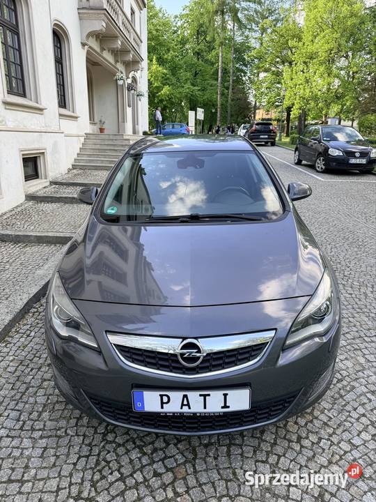 Opel Astra J 16 Benzyna 115 Świeżo sprowadzony z ABS Jasło