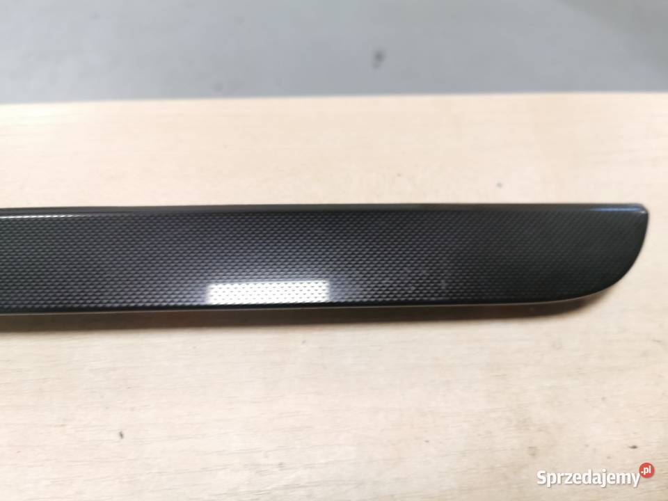 Listwa ozdobna dekor konsoli czarna vw golf VI 6 Międzychód