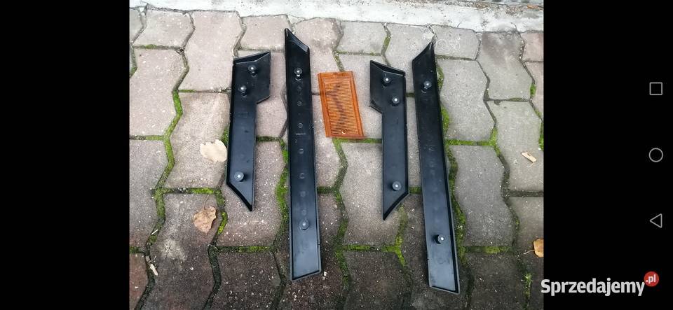 Listwy drzwi i klosz kierunkowskazu Polonez śląskie Tychy