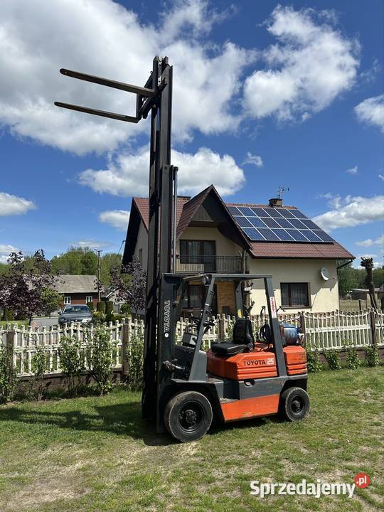 Wózek widłowy toyota fgf 25 Szarwark