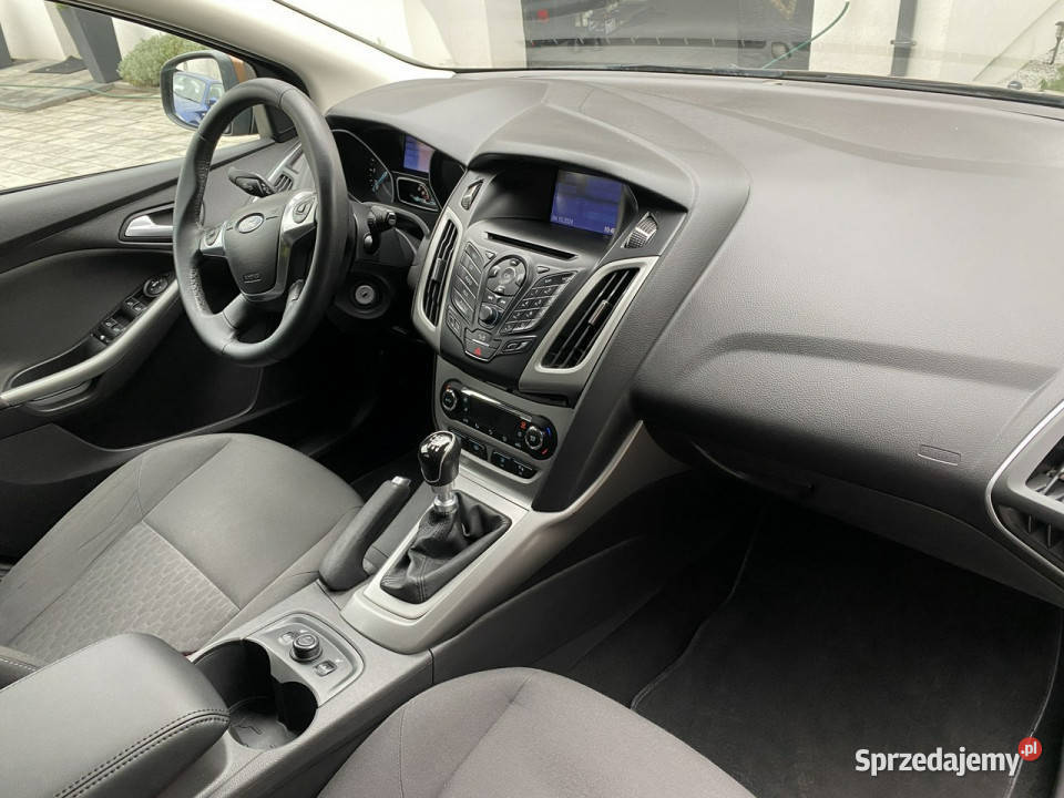 Ford Focus zadbany oryginalny przebieg 100 ogrzewanie postojowe Poznań