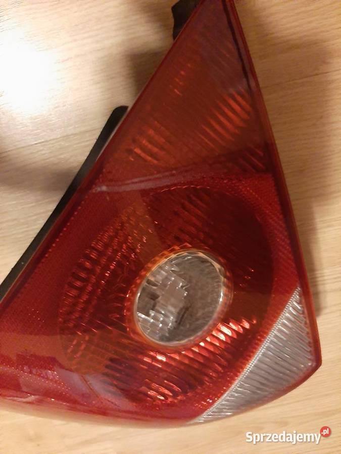 Prawa lampa tylna do Ford Mondeo MK3 Sedan Skierniewice