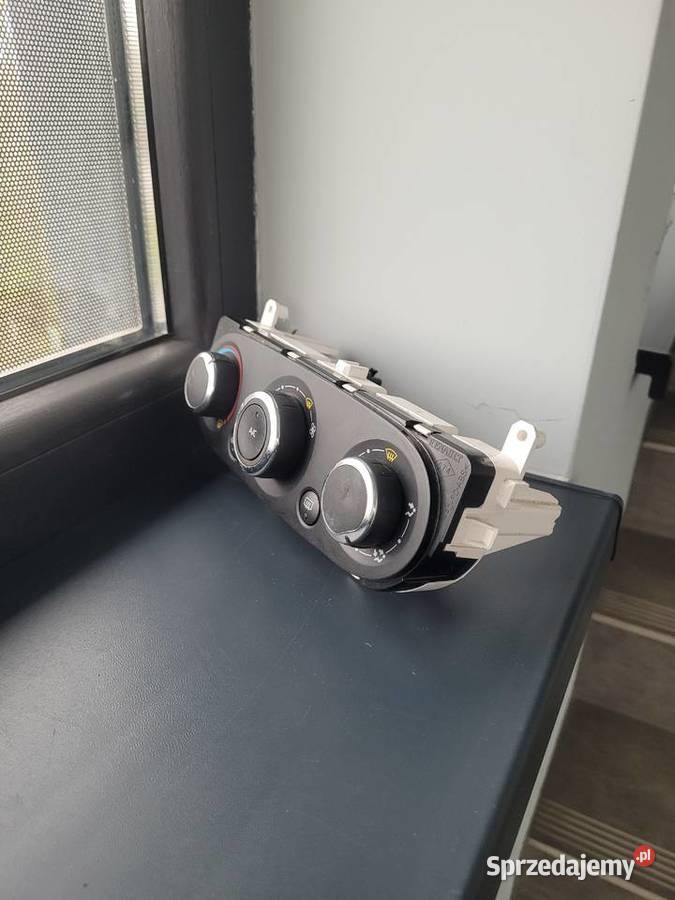 RENAULT CLIO IV CAPTUR PANEL KLIMATYZACJI osobowe śląskie Kończyce Małe