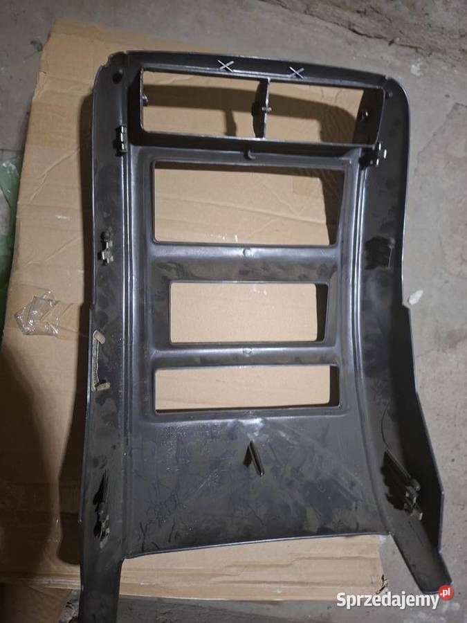 Jeep Cherokee XJ 9701 ramka radia na deskę Łódź