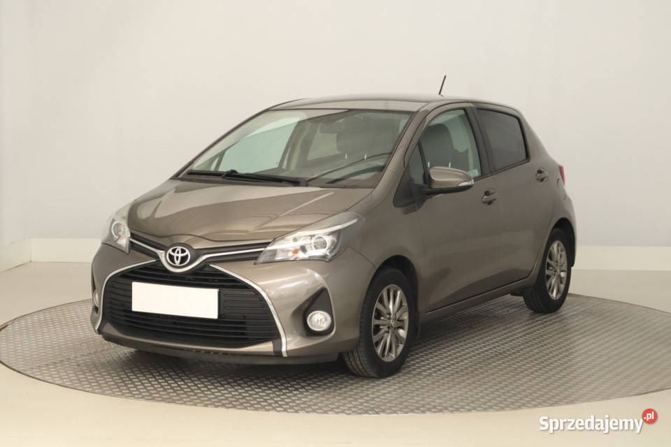 Toyota Yaris 133 Dual VVTi manualna Zabrze