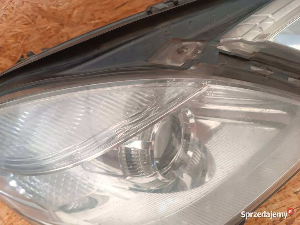 LAMPA PRAWY PRZÓD EU REFLEKTOR A2128208261 wielkopolskie