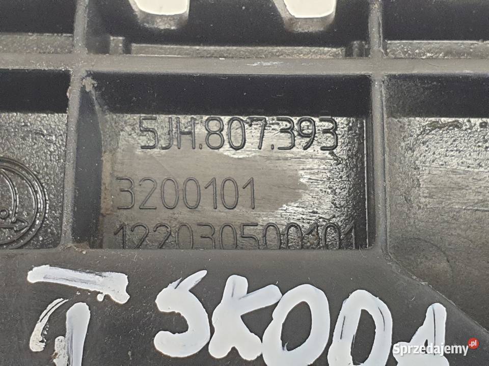 Skoda Rapid ŚLIZG ZDERZAKA lewy tył 5JH807393 osobowe Pozostałe