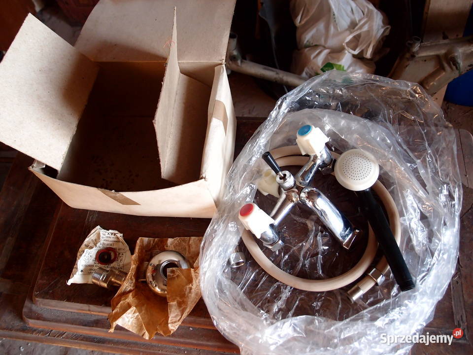 Bateria wannowa ścienna 12 15mm produkcja PRL Łódź