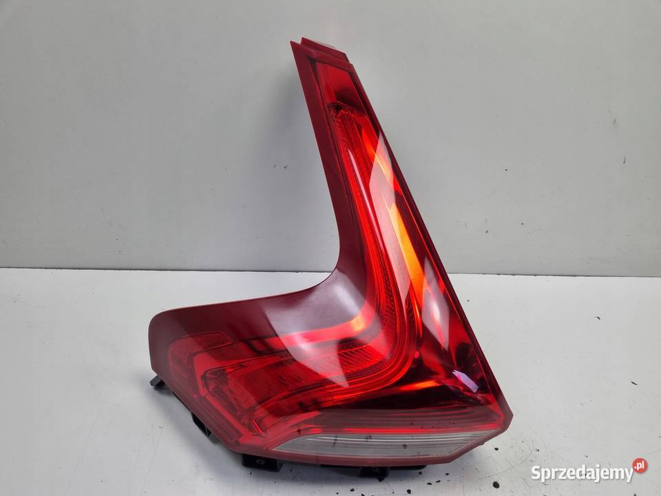 Volvo V40 II 1216r TYLNIA TYLNA LAMPA LEWA lewy Chełm sprzedam