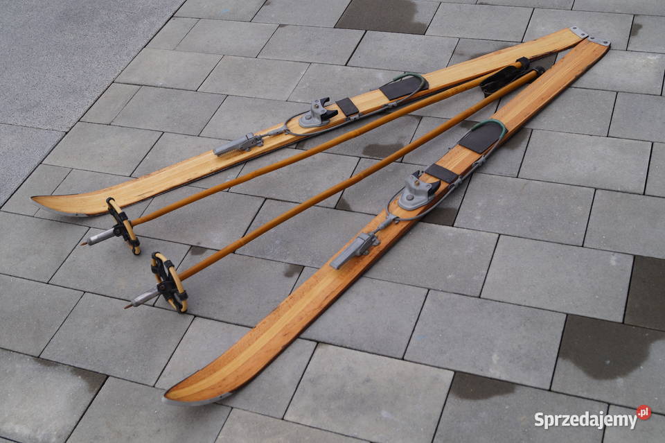 Stare narty drewniane 130 kijki w komplecie Pruchnik